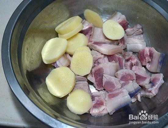 麻辣米粉蒸肉这么做,不油不腻,软糯喷香! 