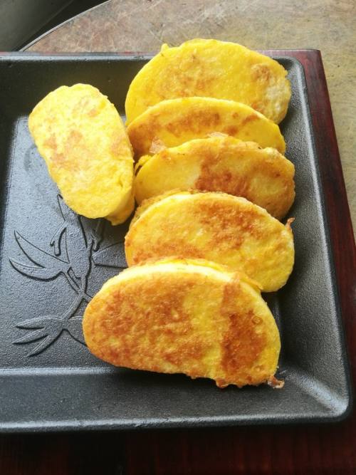 土鸡蛋香煎馒头片