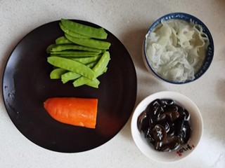 荷兰豆拌双耳怎么做?