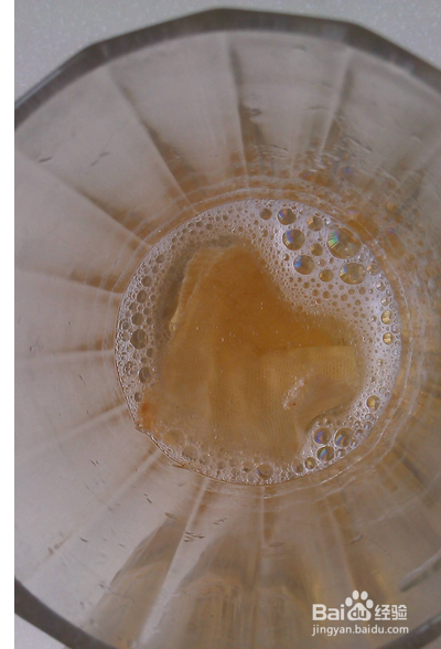 如何去除汽车坐垫上的血渍。