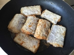 椒盐带鱼——香脆可口