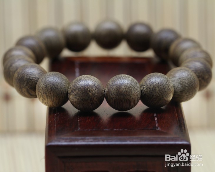 沉香手串应该怎么戴