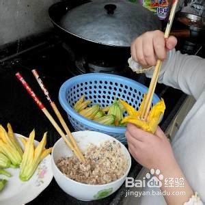 酿南瓜花汤怎么做