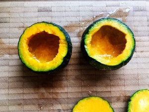 怎么做鹌鹑蛋鲜虾贝贝小南瓜盅