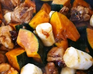 南瓜山药炖鸡腿的做法