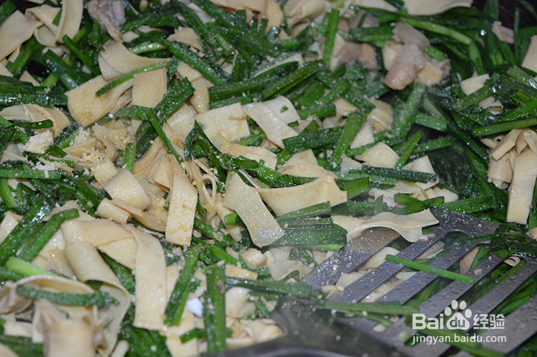 怎么做干豆腐炒韭菜