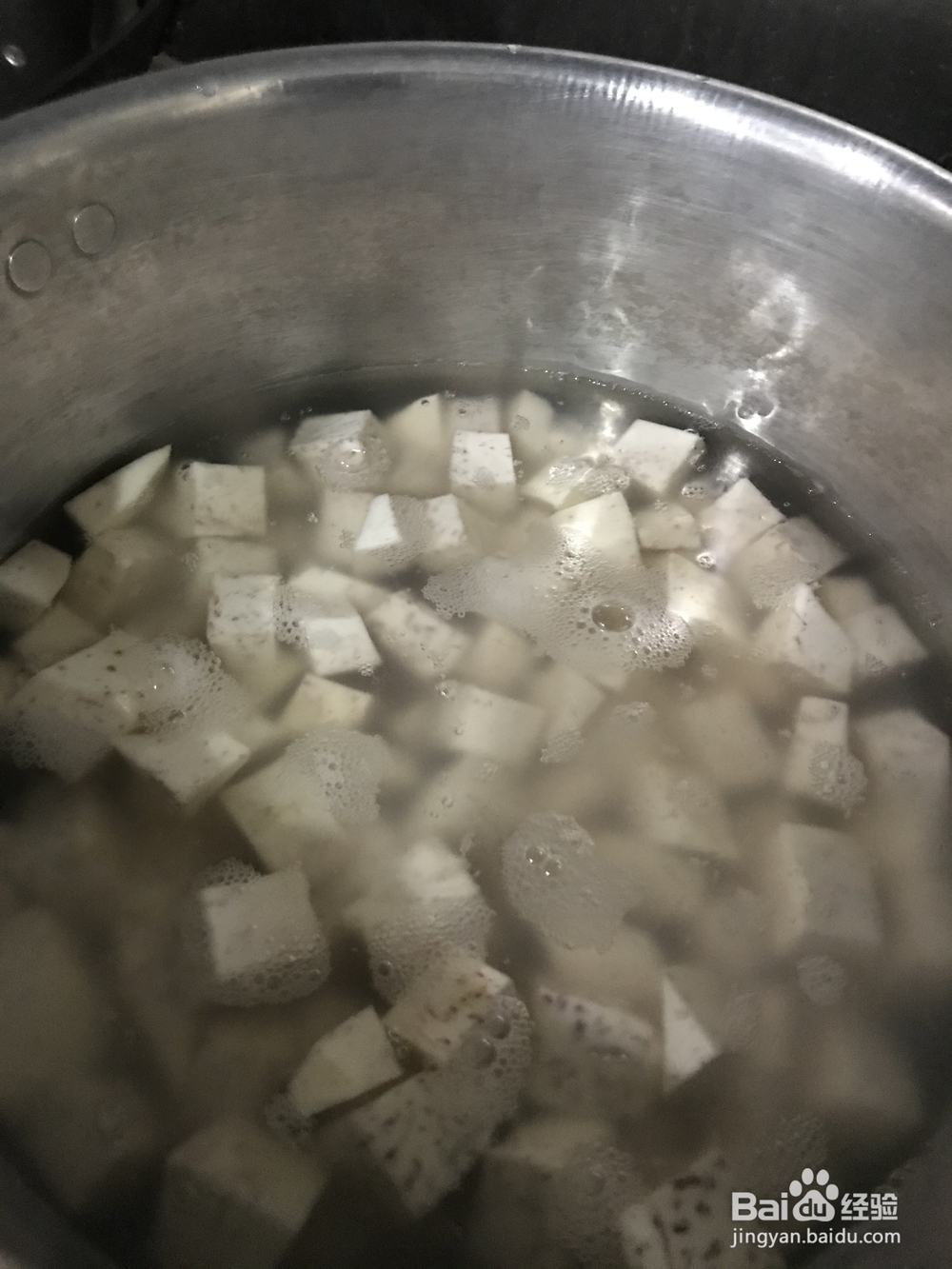 爽脆可口的椰汁芋头西米露