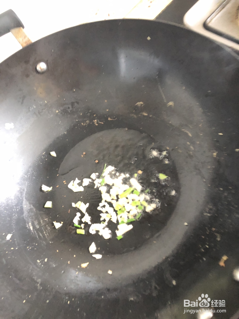 如何做一款好吃的黄瓜花鸡蛋