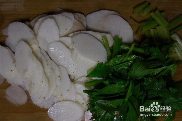 怎么做山药炒芹菜？