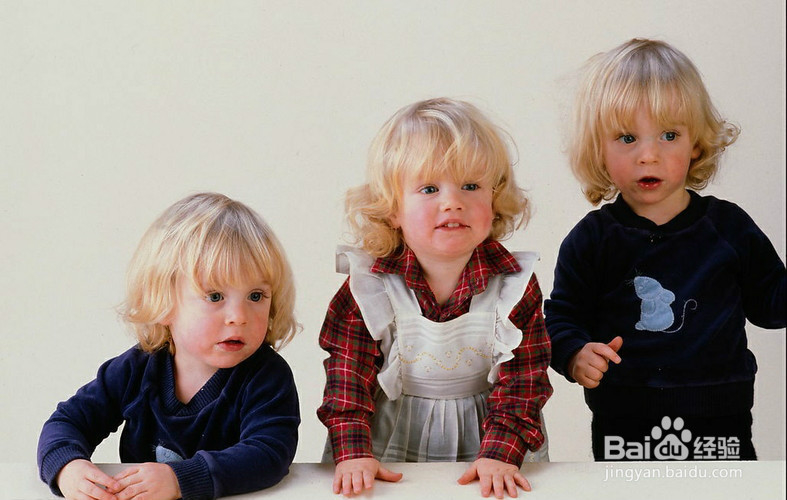 孩子性格孤僻，怎么办？？