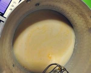 草莓芒果千层蛋糕