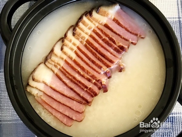 小米腊肉煲仔饭