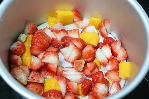 健康养生佳品草莓布丁奶冻的做法