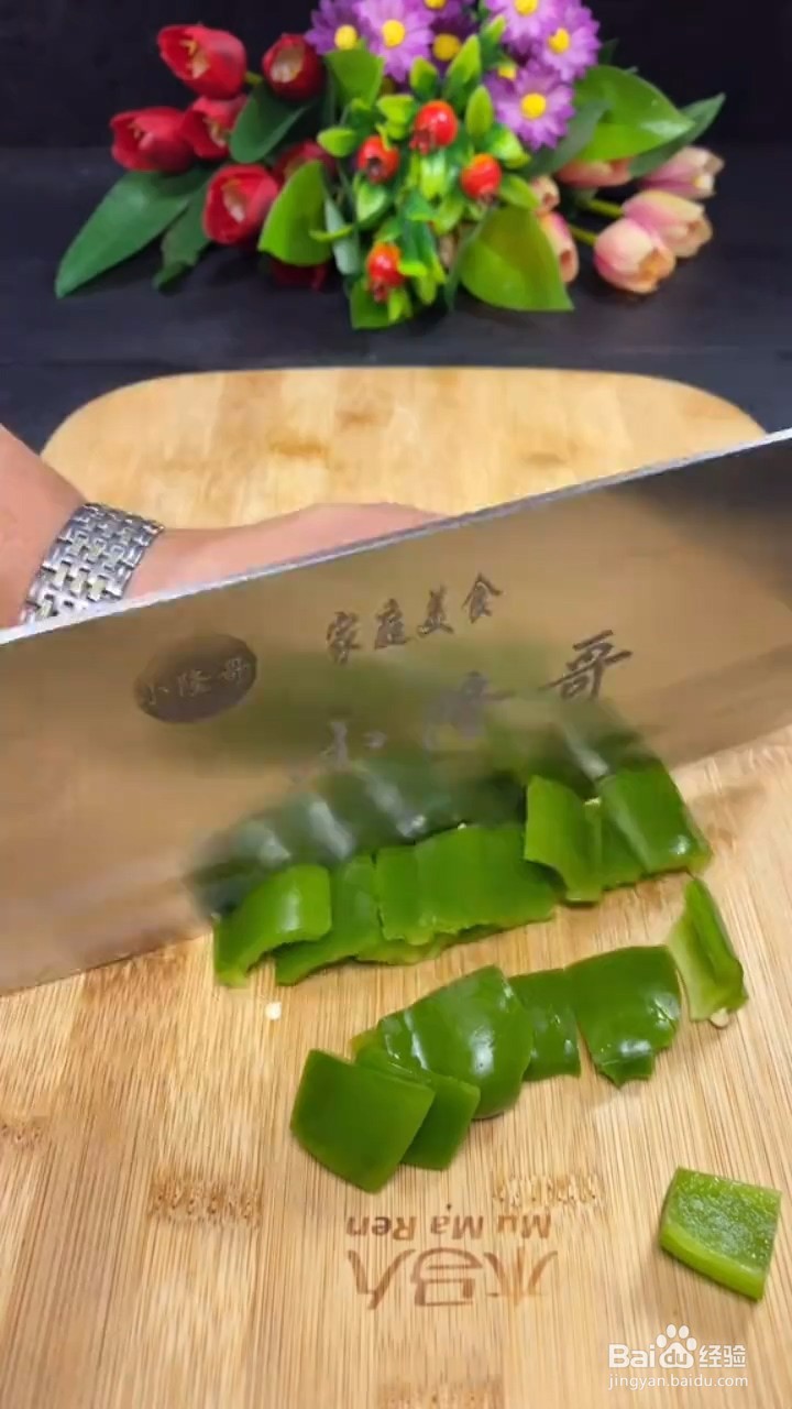 青椒炒鸡蛋怎么做才好吃