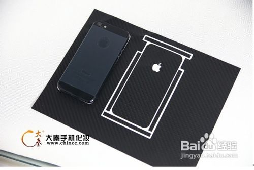 iPhone 5个性贴皮制作方法