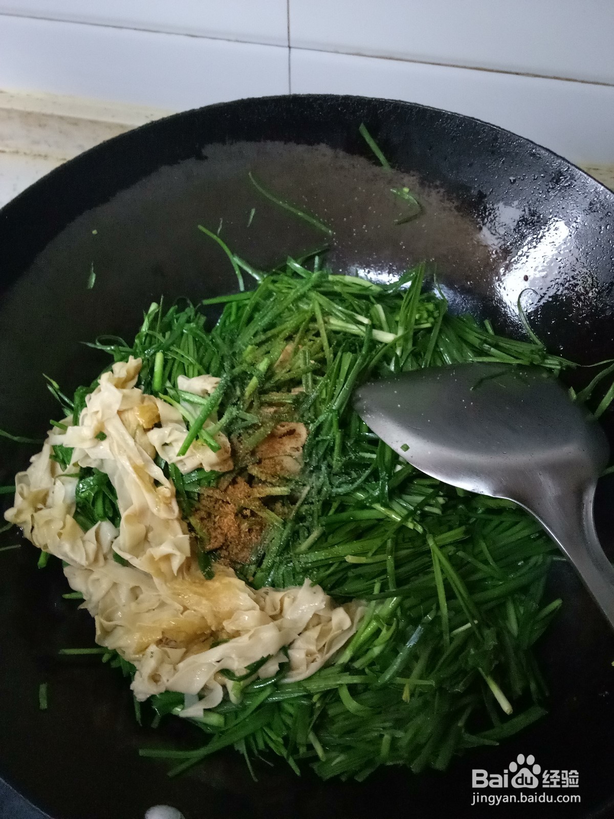 韭菜炒豆腐皮
