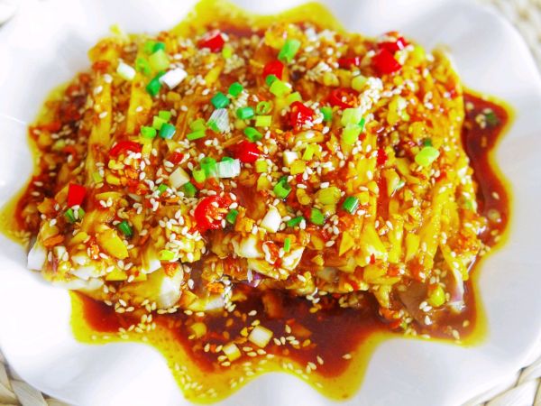 麻辣手撕凉拌茄子