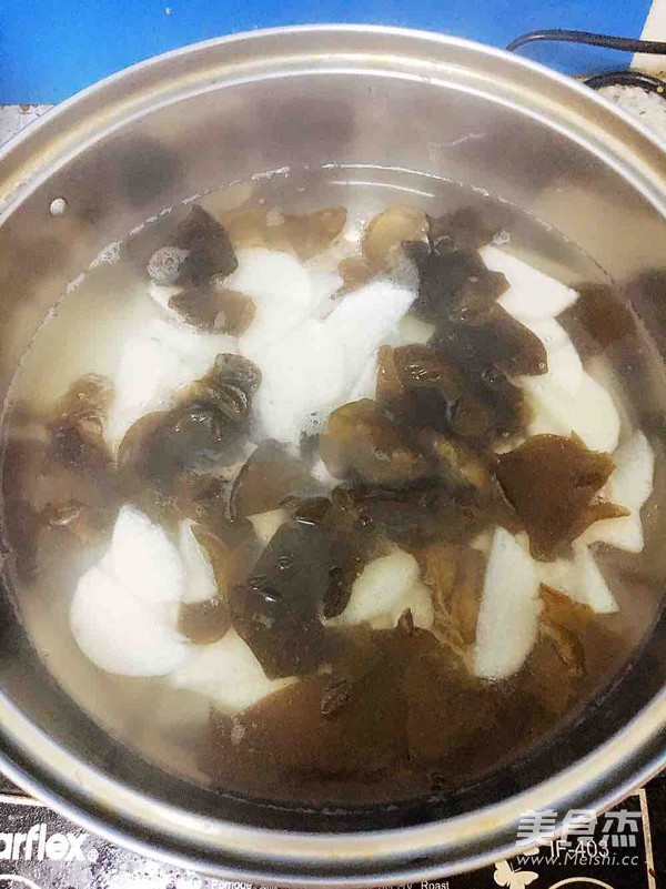 山药木耳炒肉片