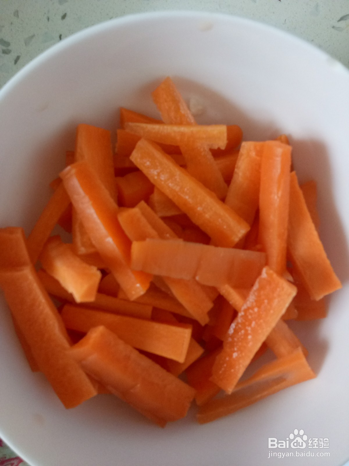 五花肉炒杏鲍菇豆干