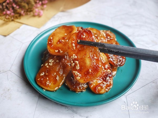 红糖煎年糕做法