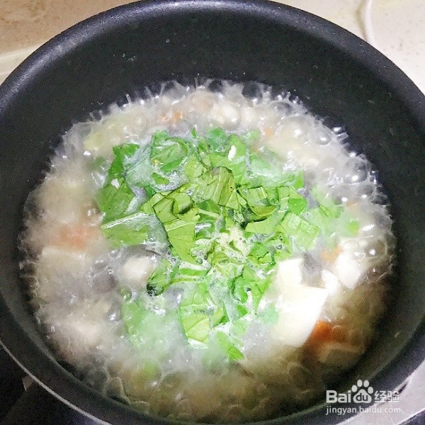 鱼汤豆腐蝴蝶面怎么做