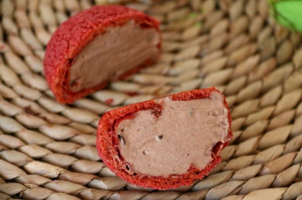 4种口味菠萝泡芙+3种口味冰激凌夹馅: