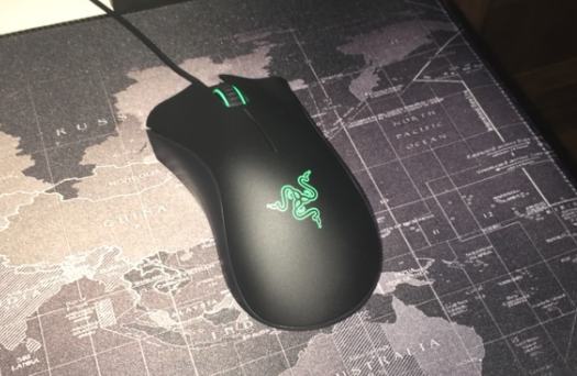 炼狱蝰蛇3色可以用驱动3.05吗