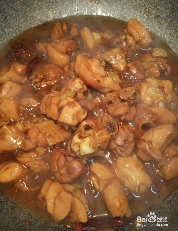 如何制作香辣啤酒鸡块?