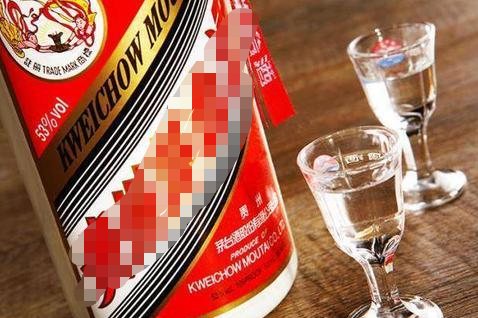 一瓶100ml的40°白酒等于多少啤酒…