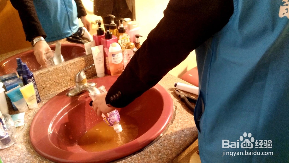 自来水管清洗流程及需要注意的细节