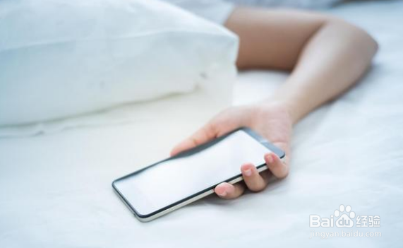 晚上睡觉，手机放多远没有辐射是安全距离