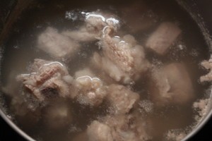 好吃的汤炖排骨