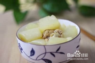 白萝卜烧鸡腿的家常做法，