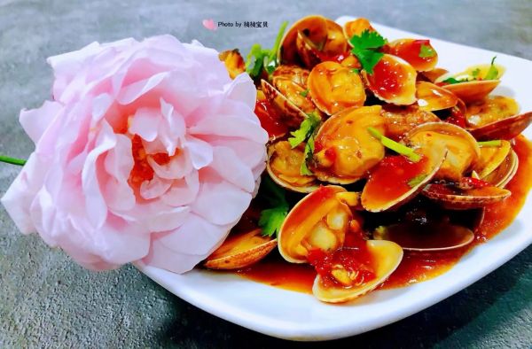 蒜蓉辣椒酱炒花甲