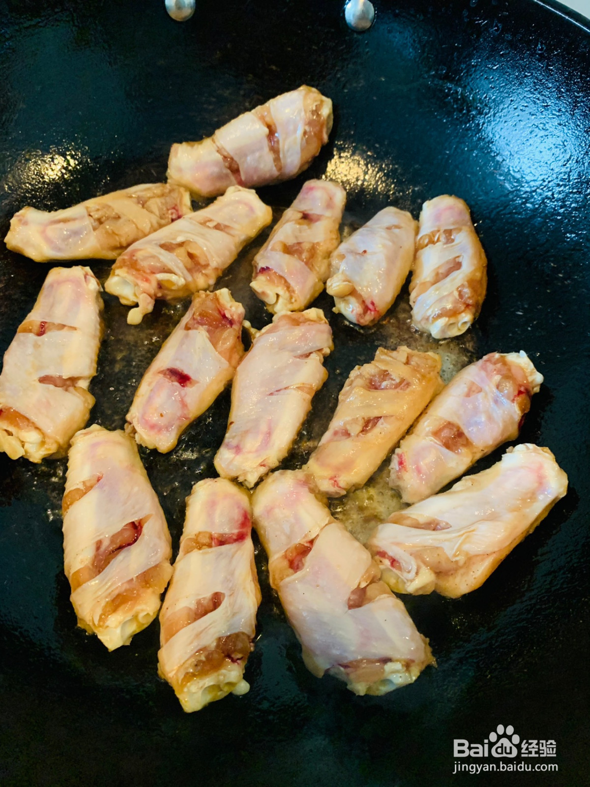 蒜香煎鸡翅的做法