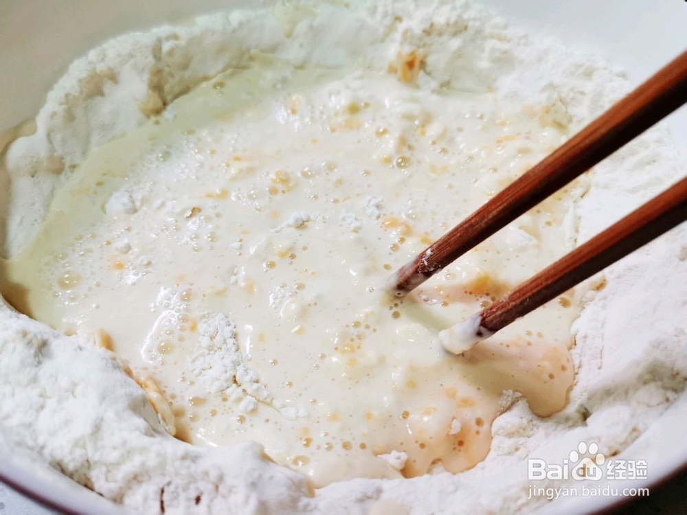 如何做出蛋香浓郁的鸡蛋饼？