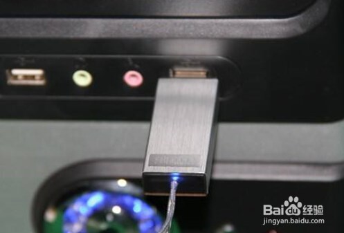 U盘插电脑没反应