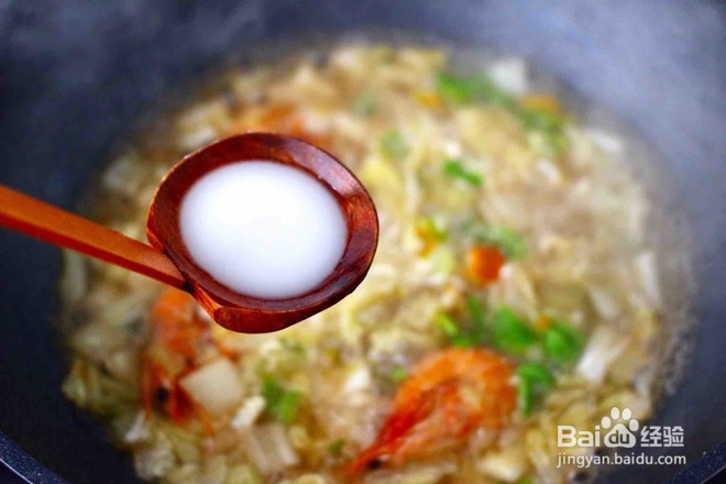 怎么样做美味好吃的海虾大白菜打卤面