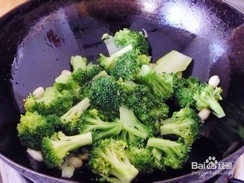 【家庭快手小炒】清淡爽口---清炒西兰花