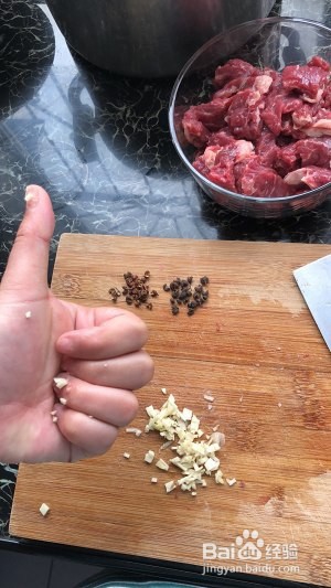 炸牛肉块怎么做