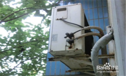 刮风空调就响怎么办