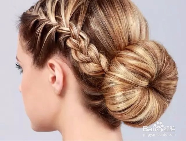 怎么叫优雅随意的小盘发