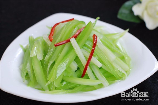 凉拌芹菜的做法