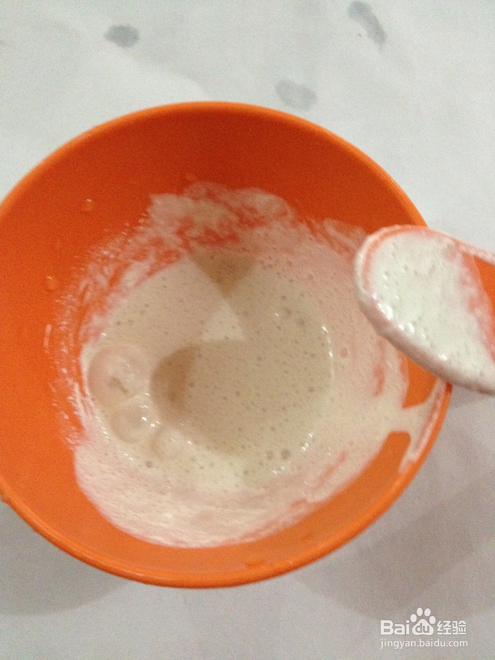 皮肤变得柔润和富有弹性，且有除皱之功效