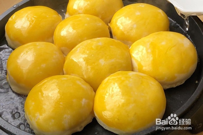 水煎奶黄面包怎么做