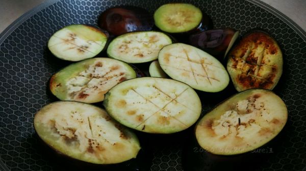 酒酱蒜香焖茄子