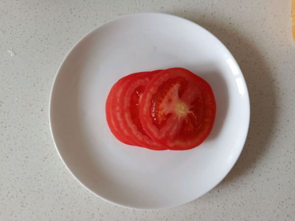 番茄乳酪鸡蛋三明治