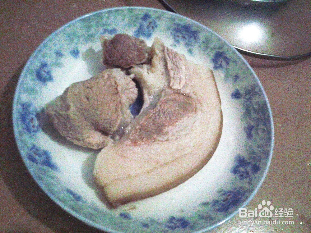 猪肉怎么做好吃：[4]蒜苗炒五花肉
