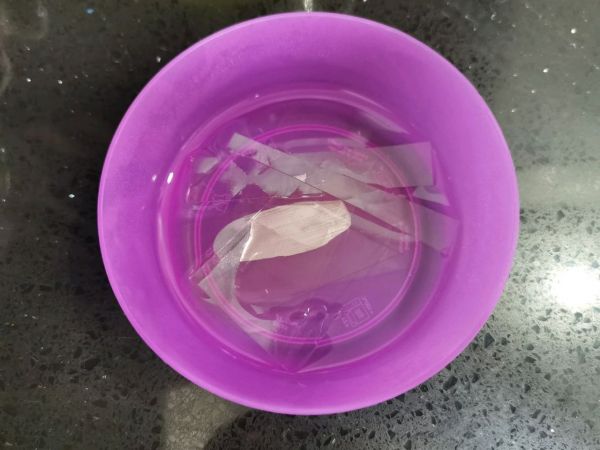 爱心白巧克力夹心慕斯蛋糕