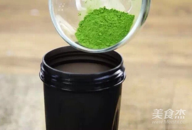 抹茶牛奶的做法